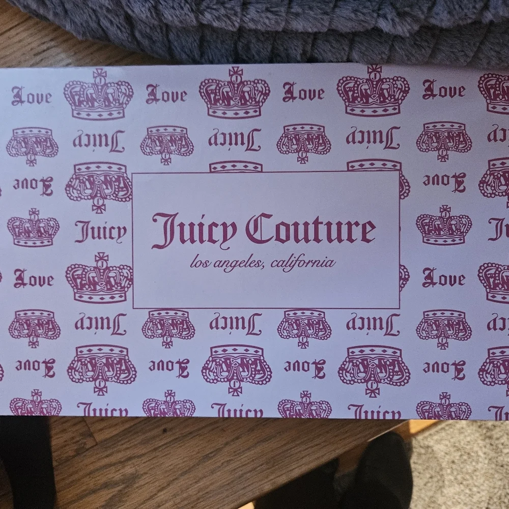 Juicy Couture Pink And Blue Belt Bag Gift Box Set - Picture 3 of 3